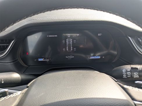 New 2025 Jeep Grand Cherokee Limited w/ Black Appearance Package image 31