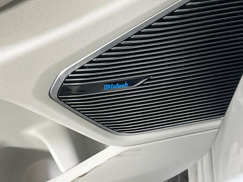 Used 2022 Jeep Grand Cherokee Overland image 19