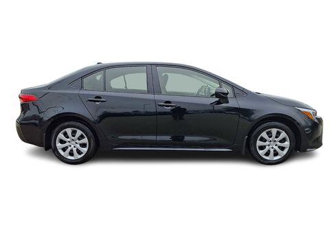 Used 2025 Toyota Corolla LE image 6