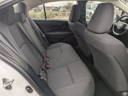 Used 2024 Toyota Corolla LE image 28