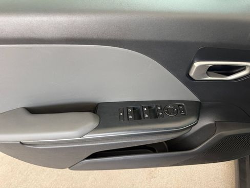 Used 2025 Kia K4 FWD image 18