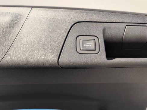 New 2025 Buick Envision Sport Touring image 6