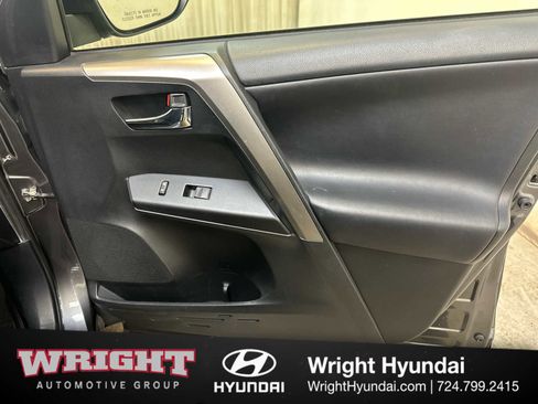 Used 2016 Toyota RAV4 XLE image 17