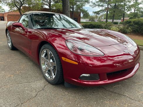 Used 2007 Chevrolet Corvette Convertible w/ Preferred Equipment Group image 10
