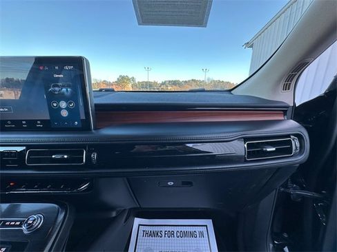 Used 2021 Lincoln Nautilus Reserve w/ Equipment Group 202A image 16