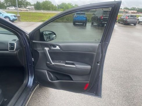 Used 2020 Kia Sportage S w/ S Sunroof Package AWD/4WD image 43