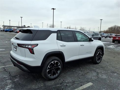 New 2026 Chevrolet Equinox LT w/ Convenience Package II image 3