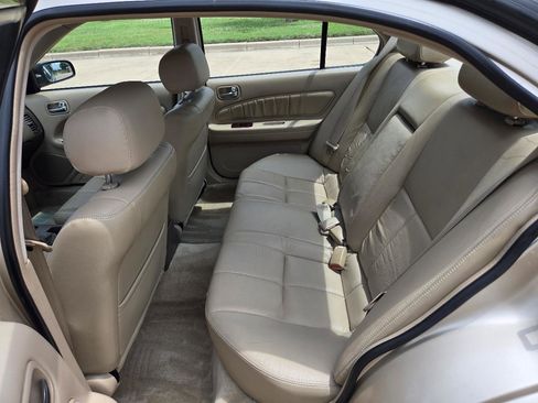 Used 1997 INFINITI I30 FWD image 11