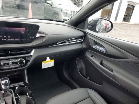 New 2026 Buick Envista Sport Touring w/ Advanced Safety Package image 14