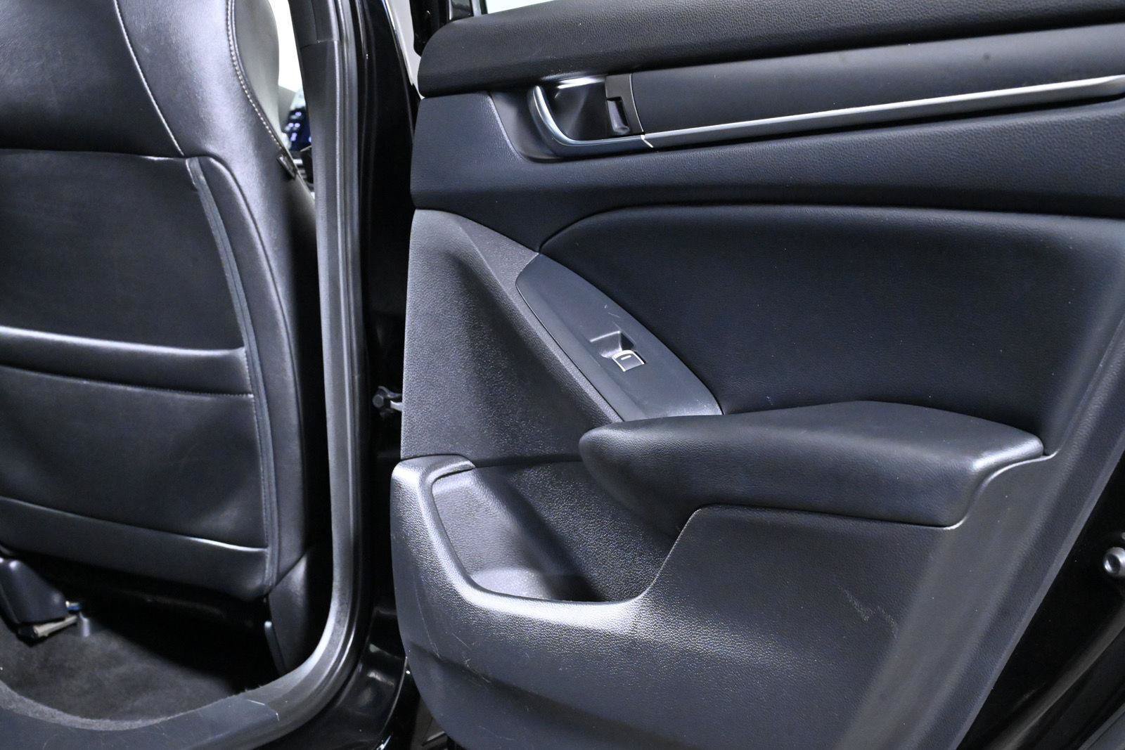 Used 2022 Honda Accord Sport image 29