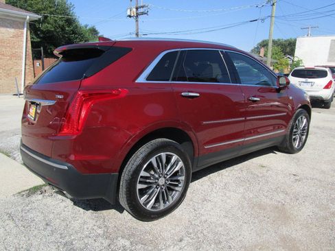 Used 2017 Cadillac XT5 Premium Luxury FWD image 3