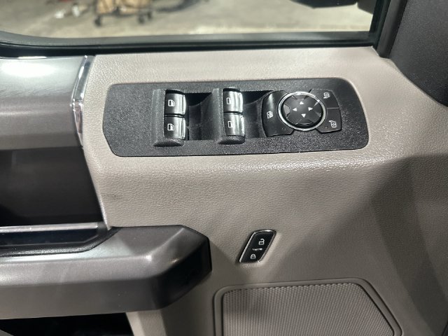 Used 2020 Ford F150 XLT w/ Equipment Group 302A Luxury AWD/4WD image 19
