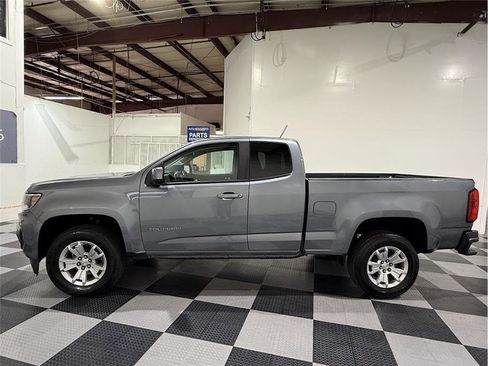 Used 2022 Chevrolet Colorado LT w/ Fleet Safety Package image 8