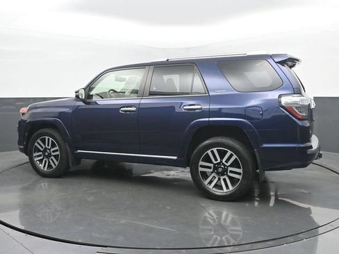Used 2018 Toyota 4Runner Limited AWD/4WD image 3