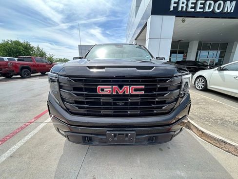 Used 2023 GMC Sierra 1500 Elevation w/ Elevation Premium Package image 5