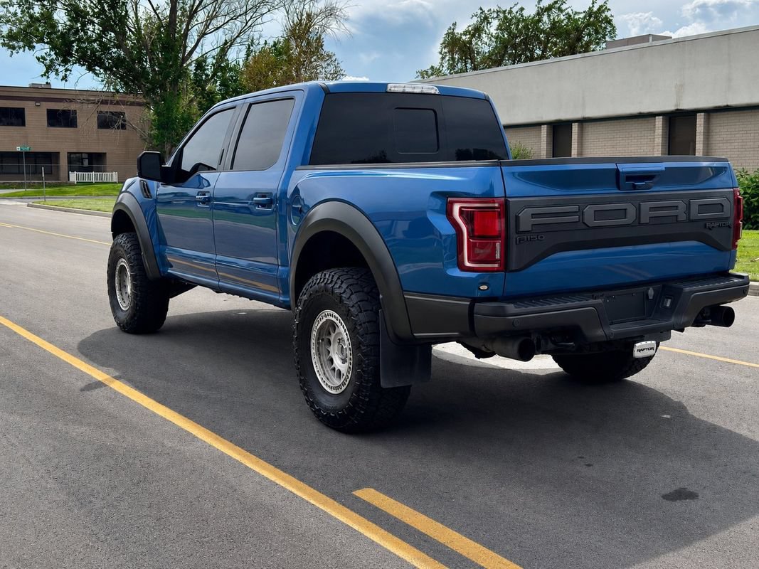 Used 2019 Ford F150 Raptor w/ Equipment Group 802A Luxury AWD/4WD image 3