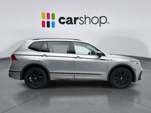 Used 2022 Volkswagen Tiguan SE R-Line AWD/4WD image 6