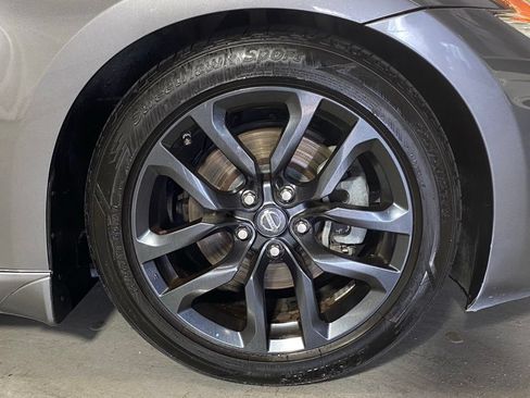 Used 2014 Nissan 370Z Touring RWD image 12