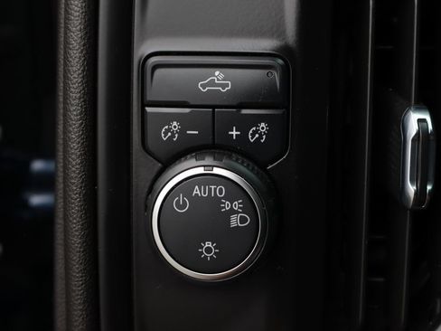 Used 2022 Chevrolet Silverado 1500 Custom RWD image 26