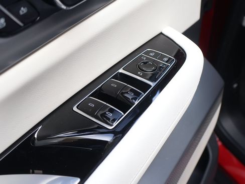New 2026 Cadillac Vistiq Luxury AWD/4WD image 10