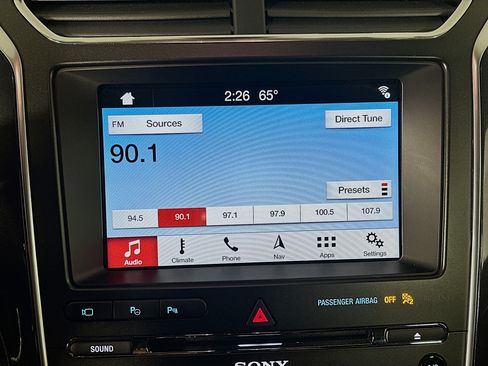 Used 2018 Ford Explorer Limited w/ Equipment Group 301A FWD image 21