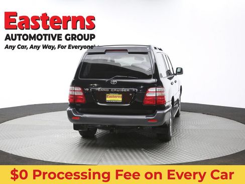 Used 2005 Toyota Land Cruiser AWD/4WD image 41