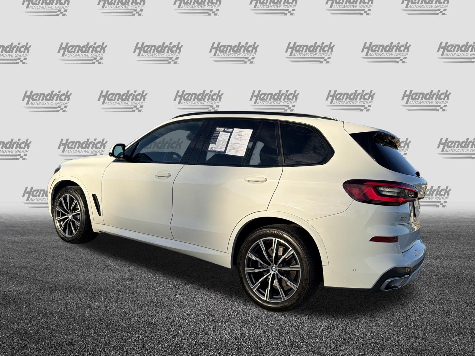 Used 2023 BMW X5 sDrive40i w/ M Sport Package RWD image 8