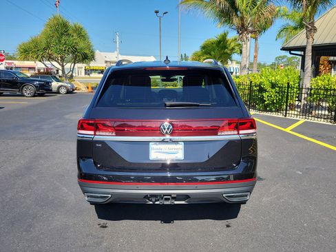 Used 2026 Volkswagen Atlas SE FWD image 8