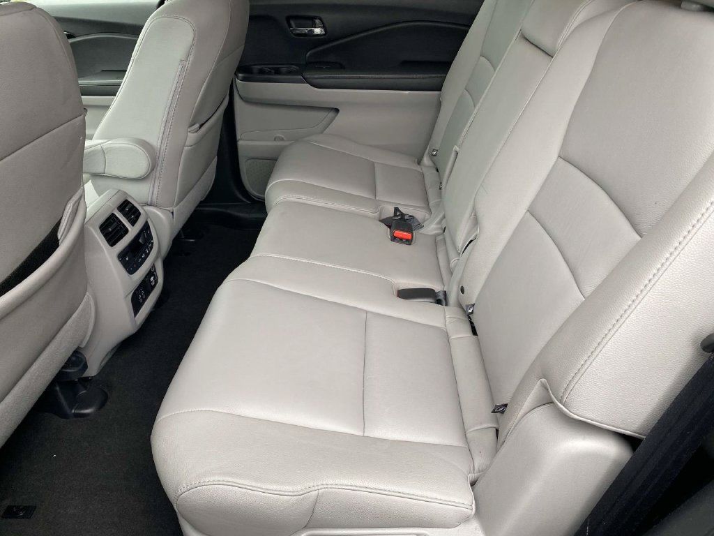 Used 2019 Honda Pilot Touring image 9