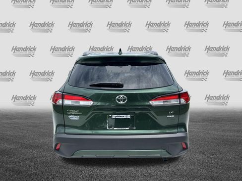 Certified 2022 Toyota Corolla Cross LE AWD/4WD image 9