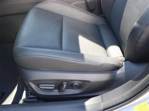 Used 2024 Toyota Prius Limited image 15