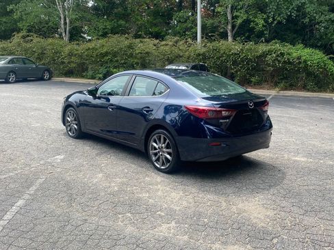 Used 2018 MAZDA MAZDA3 Touring FWD image 7