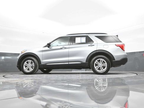 Used 2023 Ford Explorer XLT w/ Equipment Group 202A image 36