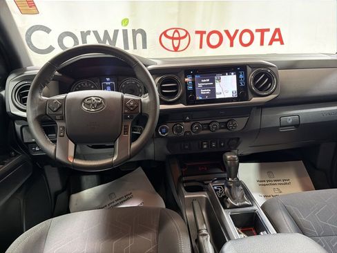 Used 2019 Toyota Tacoma TRD Off-Road image 24