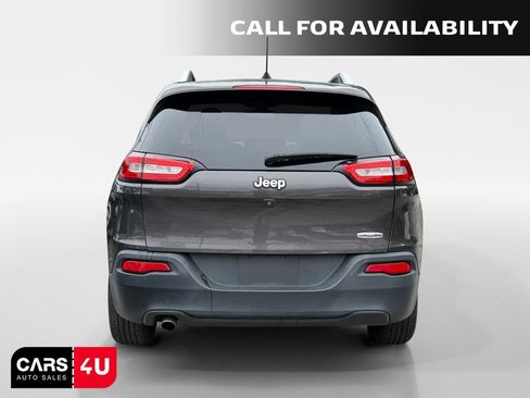 Used 2018 Jeep Cherokee Latitude Plus FWD image 6