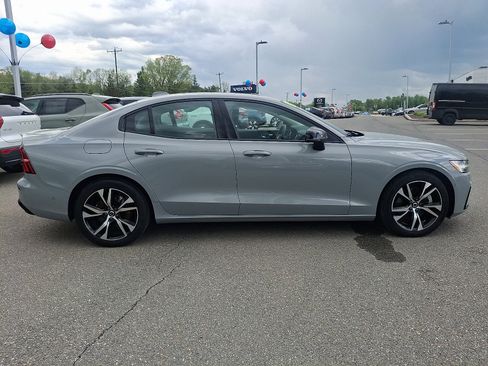 Certified 2024 Volvo S60 B5 Plus image 7