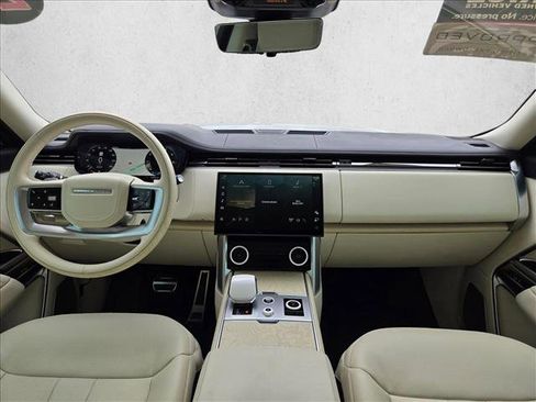 Used 2023 Land Rover Range Rover SV image 19
