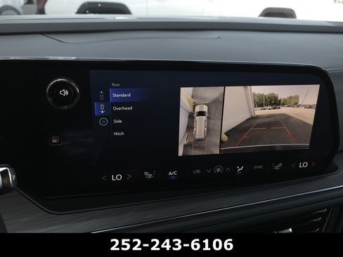 Used 2025 Chevrolet Suburban Z71 w/ Z71 Off-Road Package AWD/4WD image 20