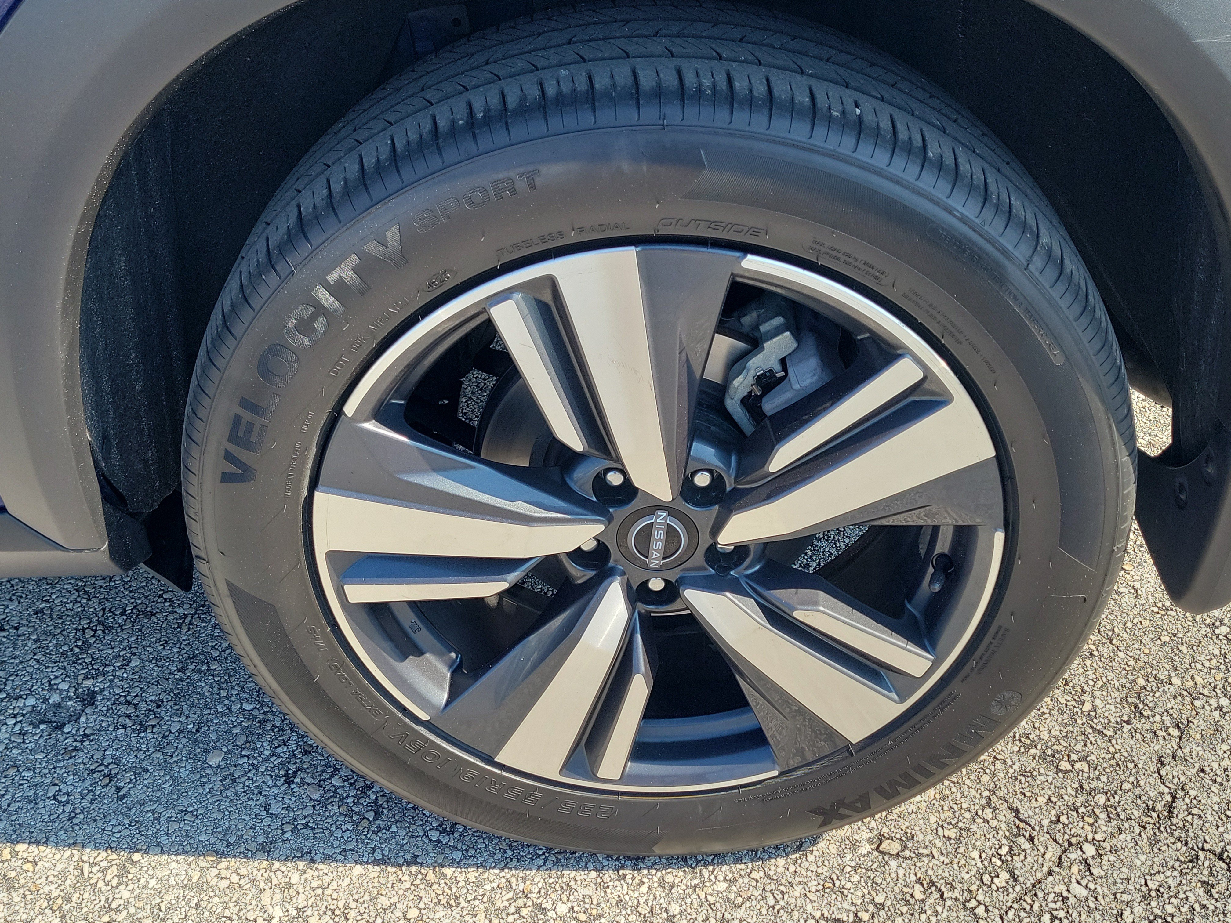 Certified 2023 Nissan Rogue SL w/ SL Premium Package FWD image 9