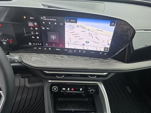 Used 2025 Audi Q5 Premium Plus image 8