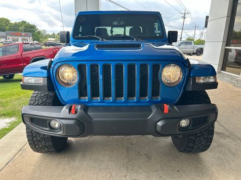 Used 2023 Jeep Gladiator Mojave w/ Trailer Tow Package AWD/4WD image 3