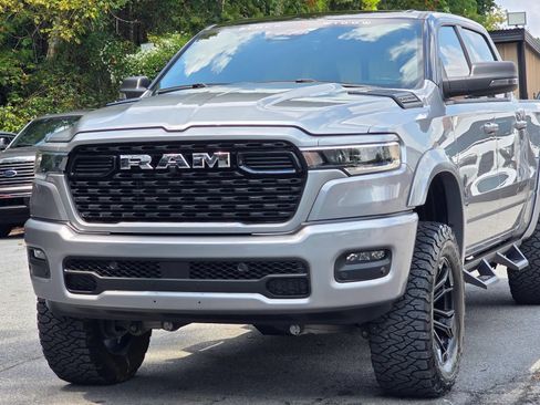 Used 2025 RAM 1500 Big Horn AWD/4WD image 2