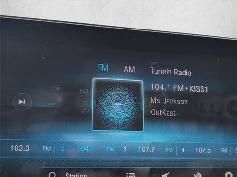 Used 2022 Mercedes-Benz GLB 250 image 7