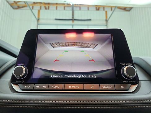 Used 2024 Nissan Rogue SV w/ SV Premium Package image 30