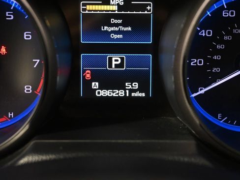 Used 2015 Subaru Legacy 2.5i Limited AWD/4WD image 26
