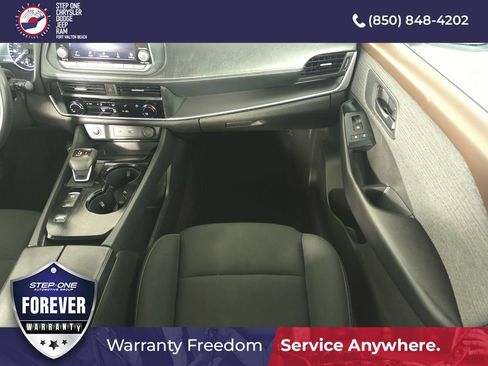 Used 2023 Nissan Rogue S FWD image 15