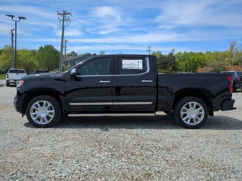 New 2026 Chevrolet Silverado 1500 High Country AWD/4WD image 6