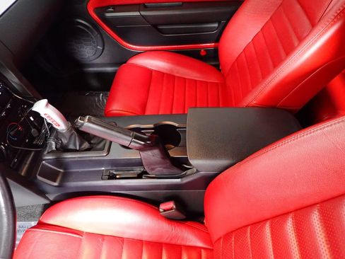 Used 2006 Ford Mustang GT Premium RWD image 27