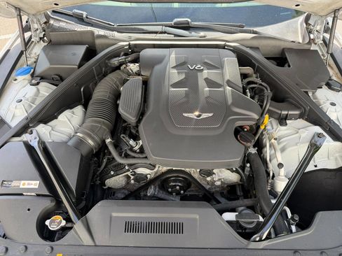 Used 2018 Genesis G80 3.8 w/ Option Group 03 RWD image 21