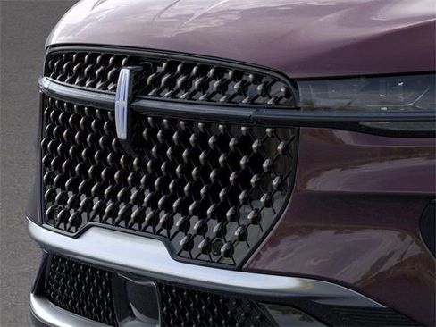 New 2025 Lincoln Nautilus Black Label image 17